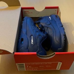 Toddler Nike 7c sneakers